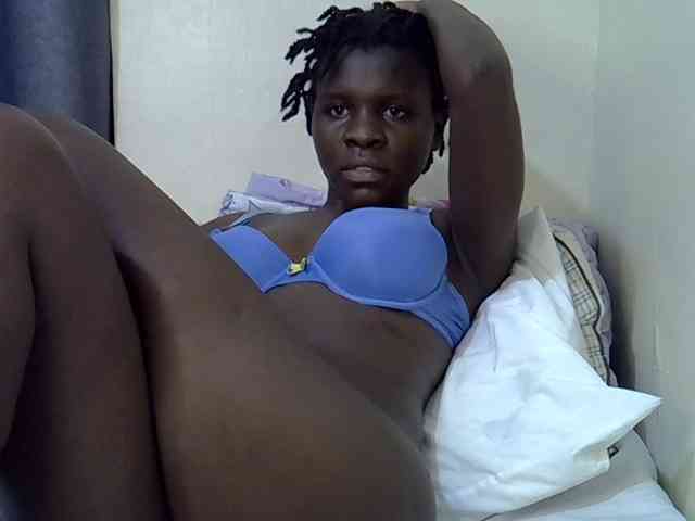 Queenbeea webcam