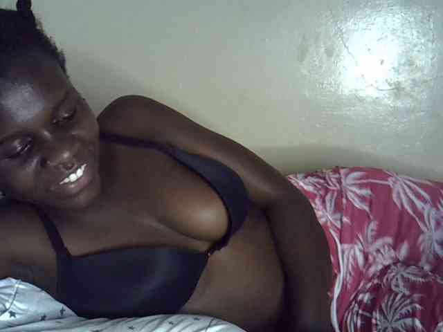 Queenbeea webcam