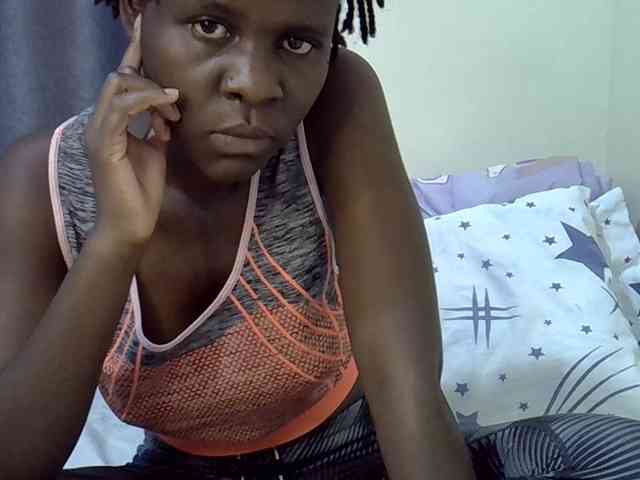 Queenbeea webcam