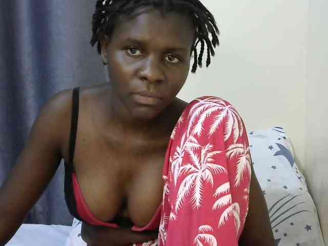 Queenbeea webcam