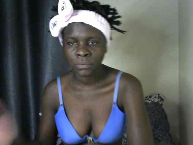 Queenbeea webcam
