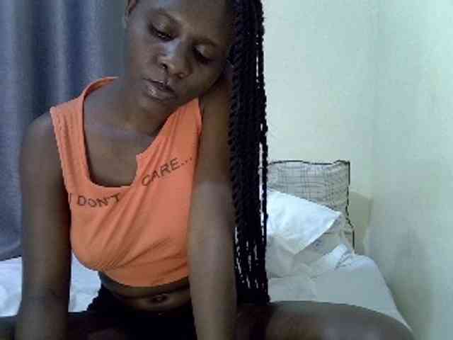 Queenbeea webcam