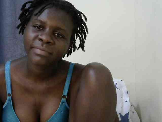 Queenbeea webcam