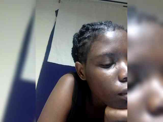 Queenbeea webcam