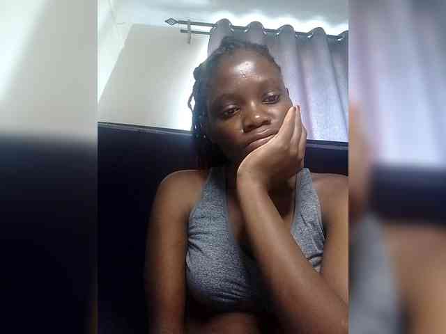 Queenbeea webcam