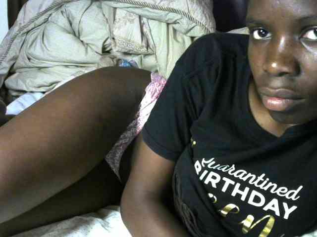 Queenbeea webcam