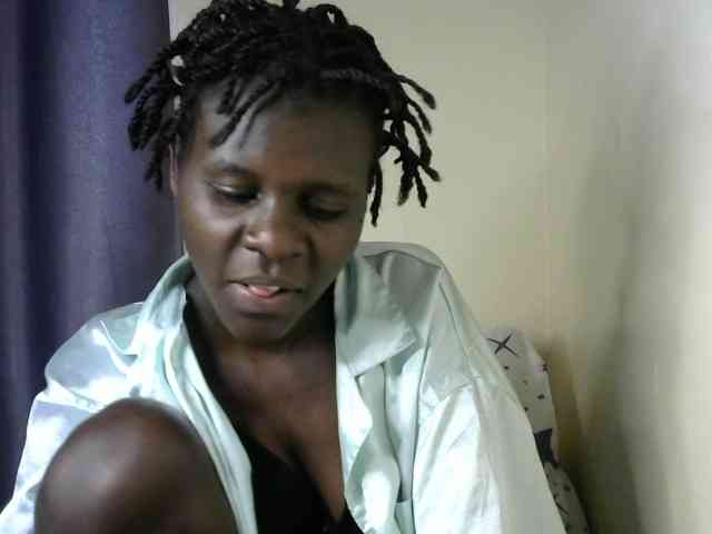 Queenbeea webcam