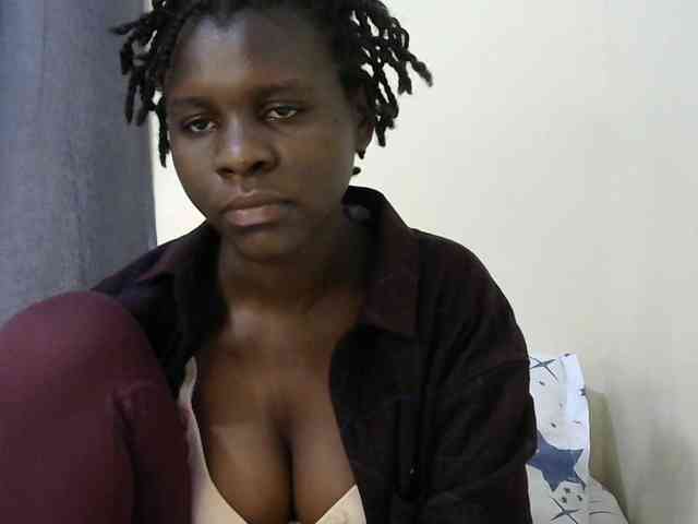 Queenbeea webcam