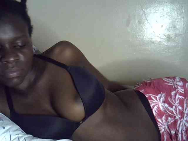 Queenbeea webcam