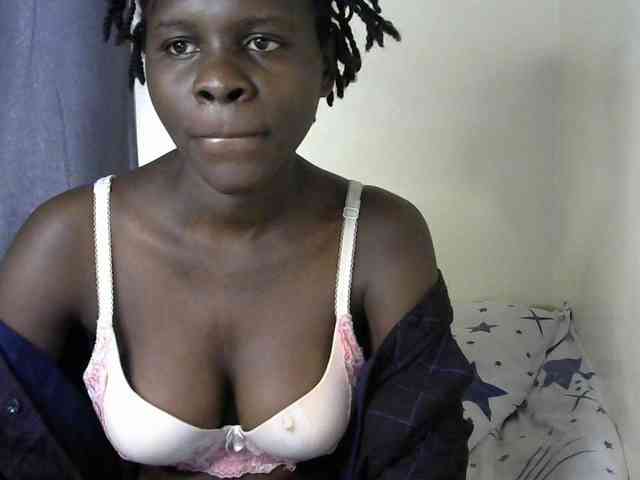 Queenbeea webcam