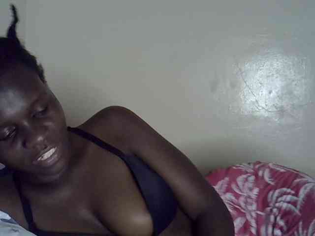 Queenbeea webcam