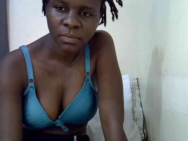 Queenbeea webcam