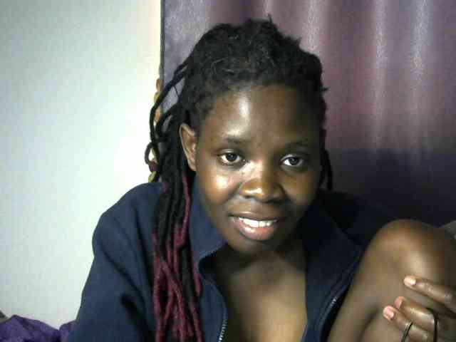 Queenbeea webcam