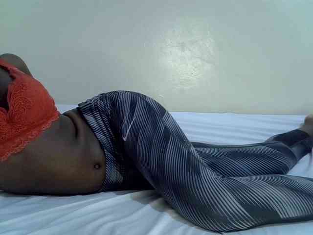 Queenbeea webcam