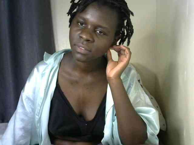 Queenbeea webcam