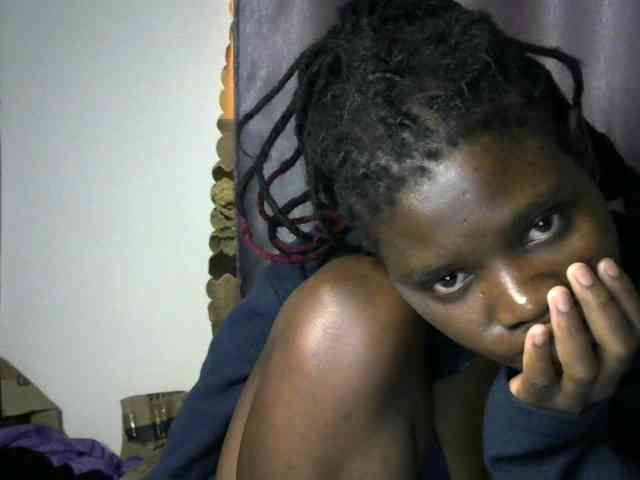 Queenbeea webcam