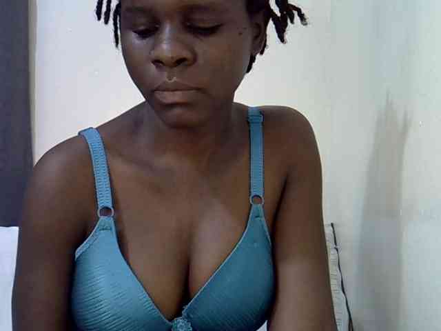 Queenbeea webcam