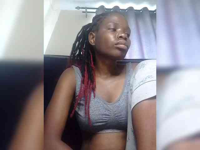 Queenbeea webcam