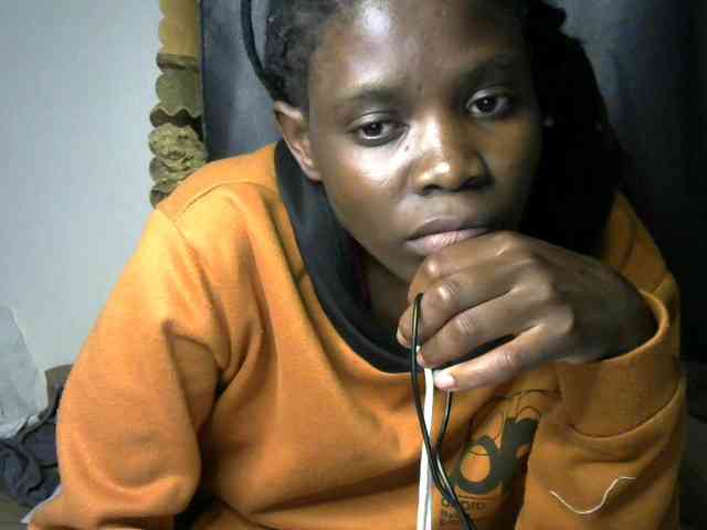 Queenbeea webcam