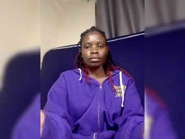 Queenbeea webcam