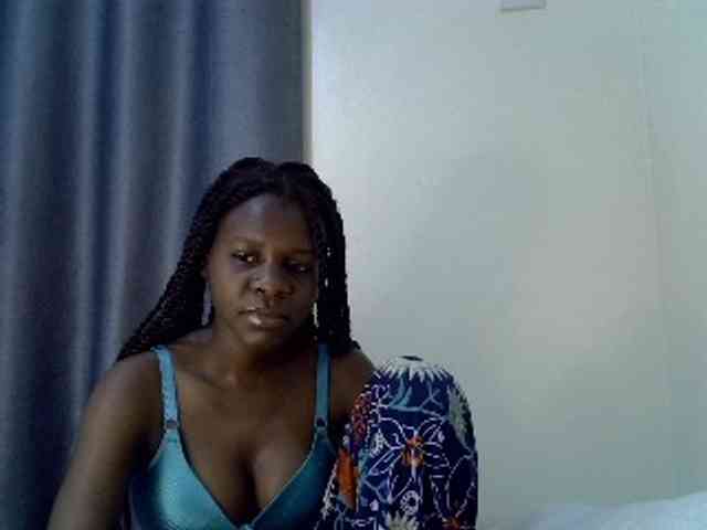 Queenbeea webcam