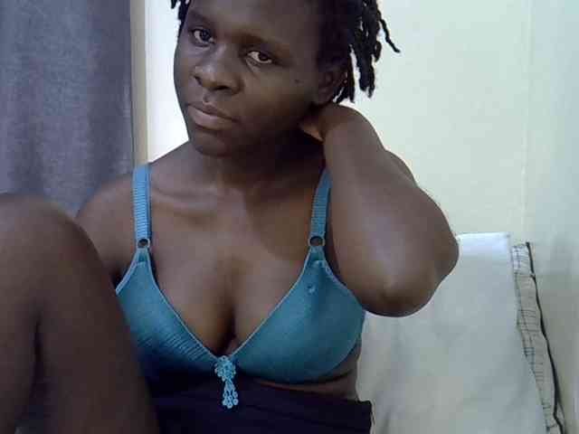 Queenbeea webcam