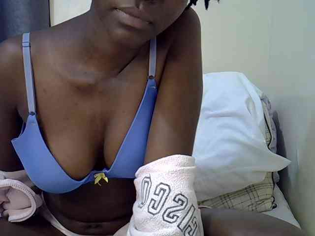 Queenbeea webcam