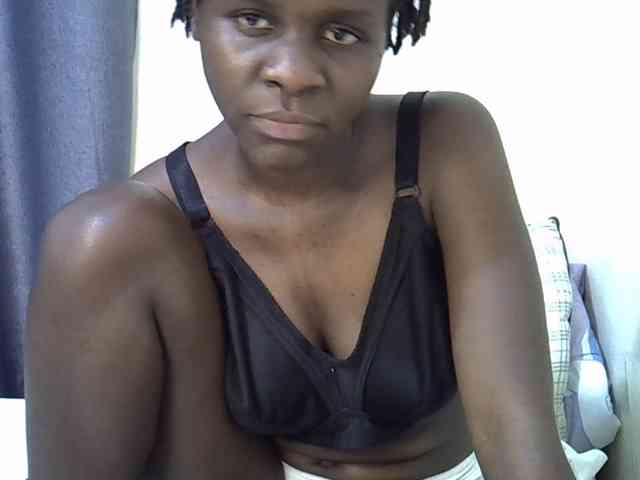 Queenbeea webcam