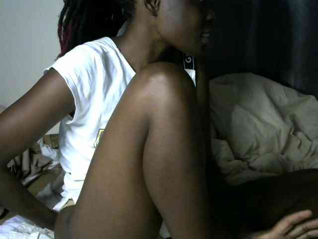 Queenbeea webcam