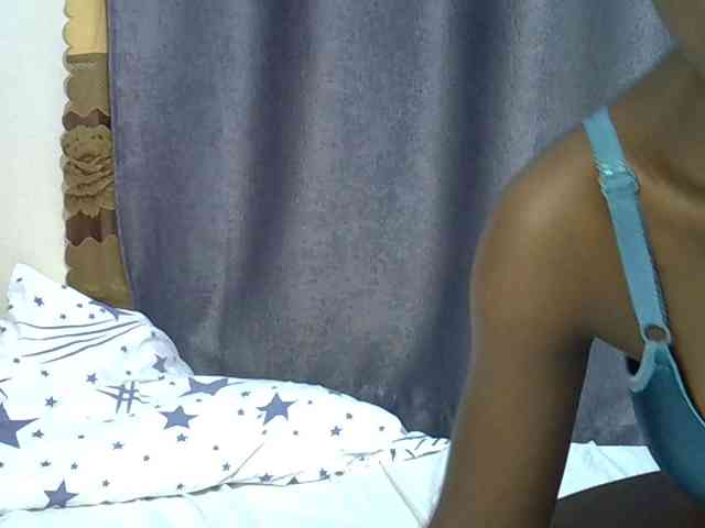 Queenbeea webcam
