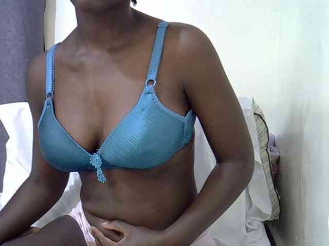 Queenbeea webcam