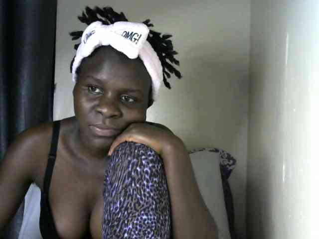 Queenbeea webcam