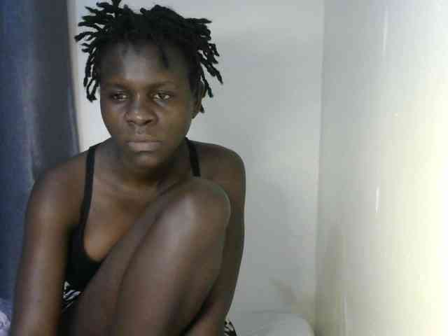 Queenbeea webcam