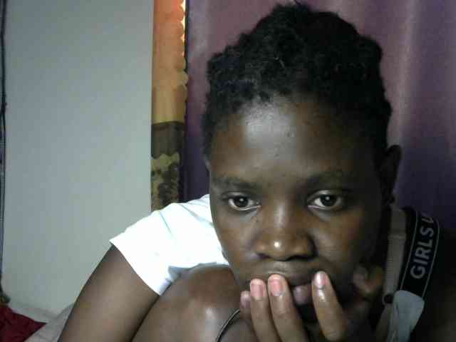Queenbeea webcam