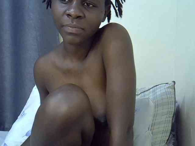 Queenbeea webcam