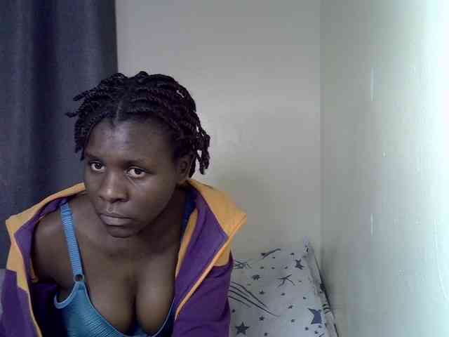 Queenbeea webcam