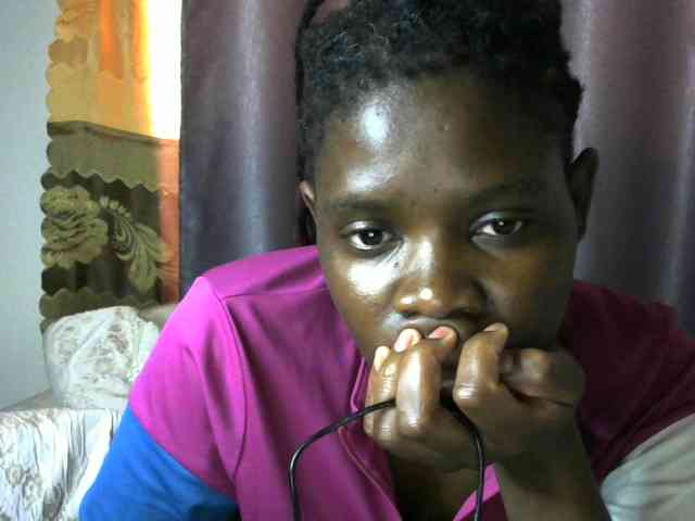 Queenbeea webcam