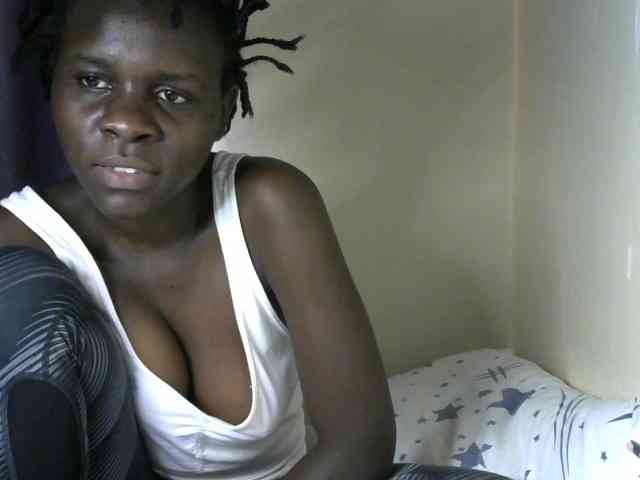 Queenbeea webcam