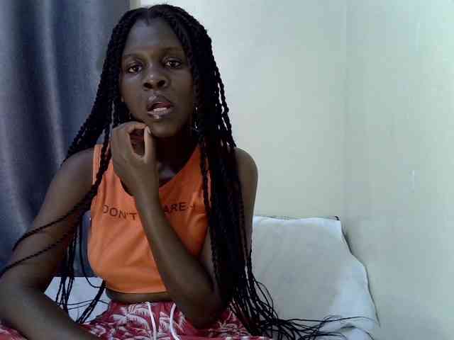 Queenbeea webcam