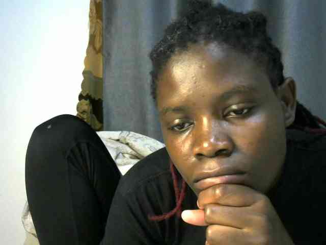 Queenbeea webcam
