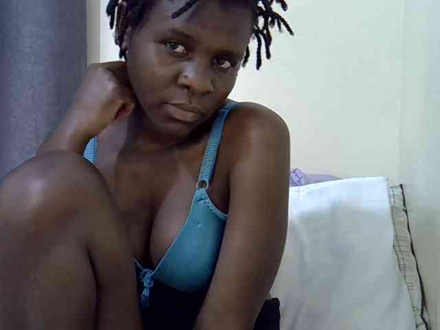 Queenbeea webcam
