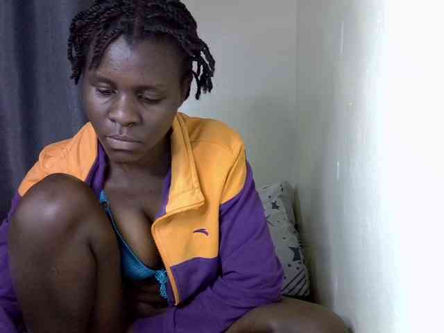 Queenbeea webcam