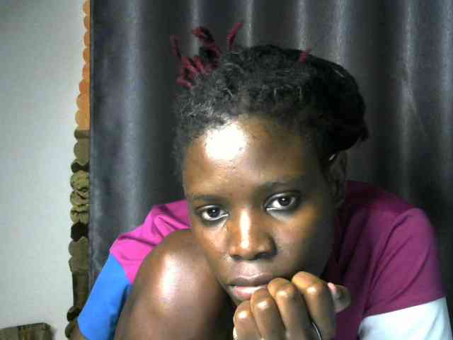 Queenbeea webcam