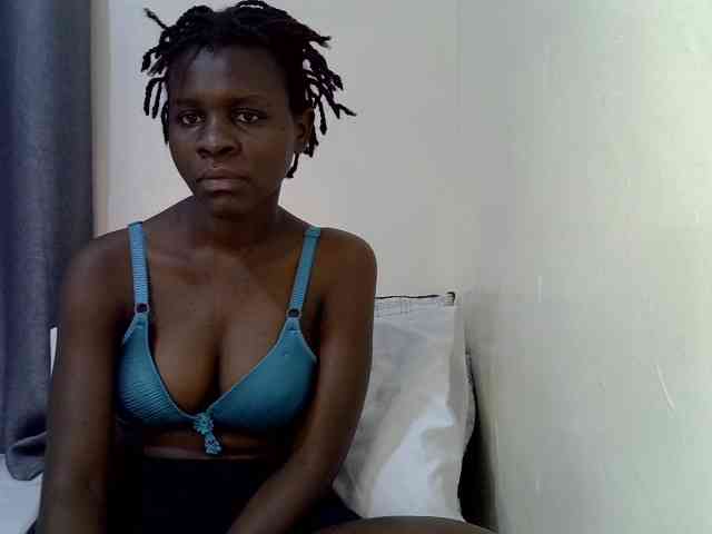 Queenbeea webcam