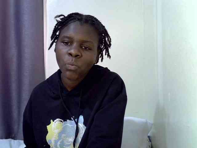 Queenbeea webcam