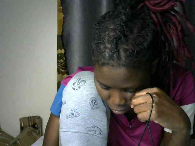 Queenbeea webcam