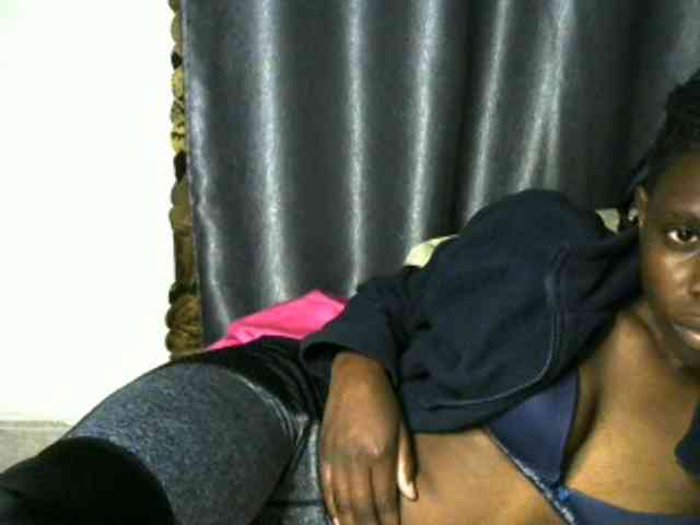 Queenbeea webcam