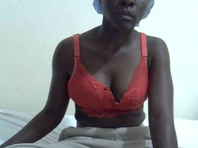 Queenbeea webcam