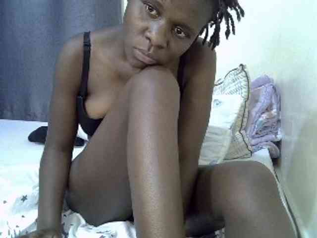 Queenbeea webcam