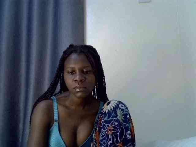 Queenbeea webcam